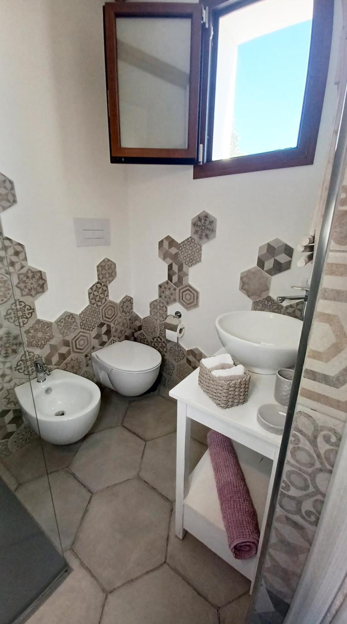 Li Petri Manni Panzió Olbia Kültér fotó